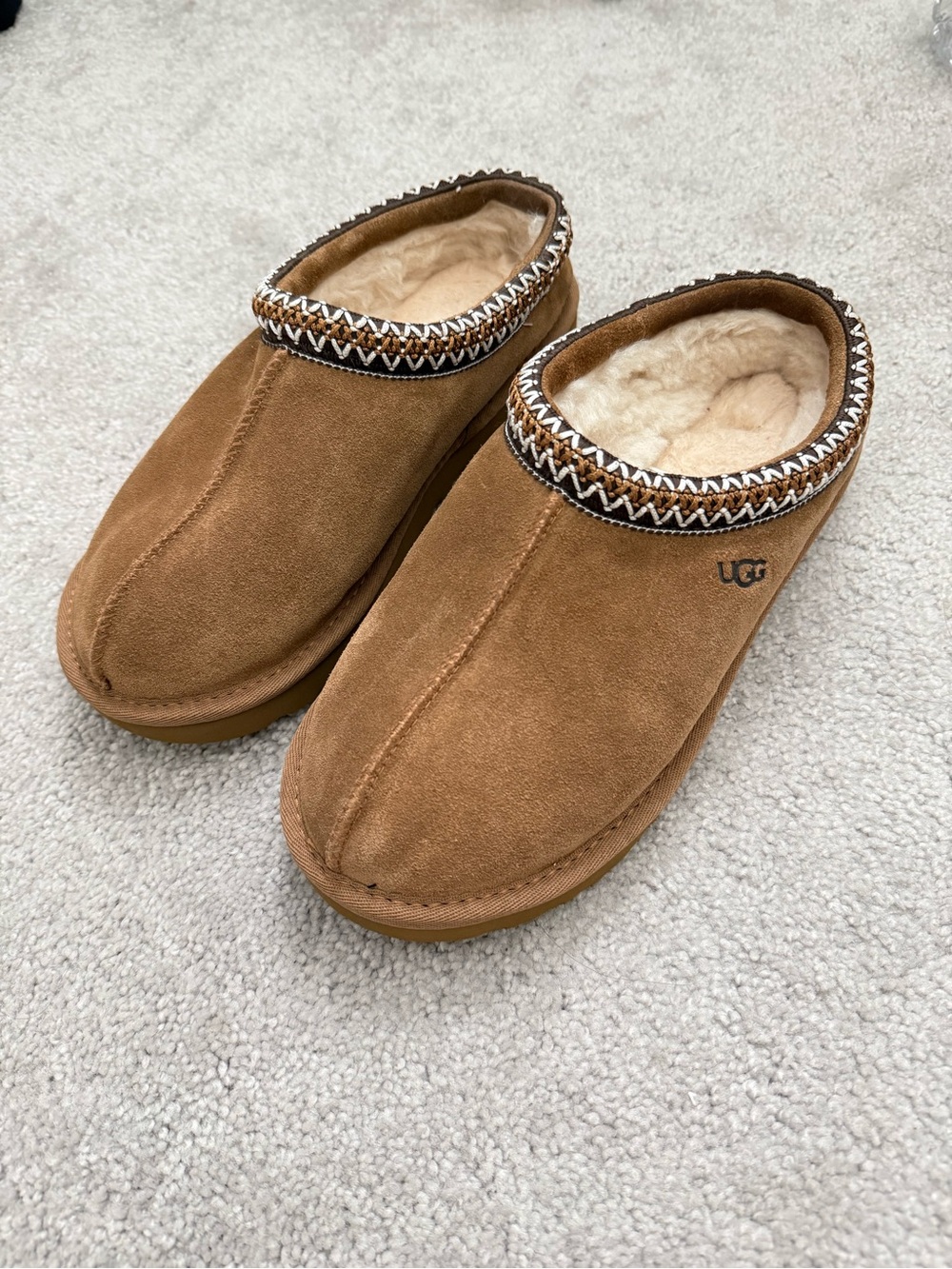 UGG tasman women’s 8